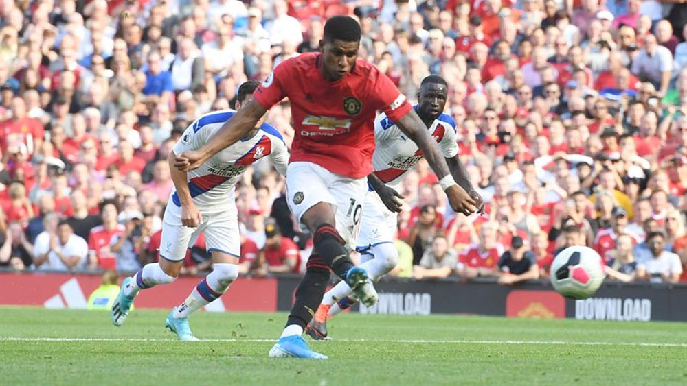 Manchester United pierde en casa ante el Crystal Palace - penalti-rashford-man-u