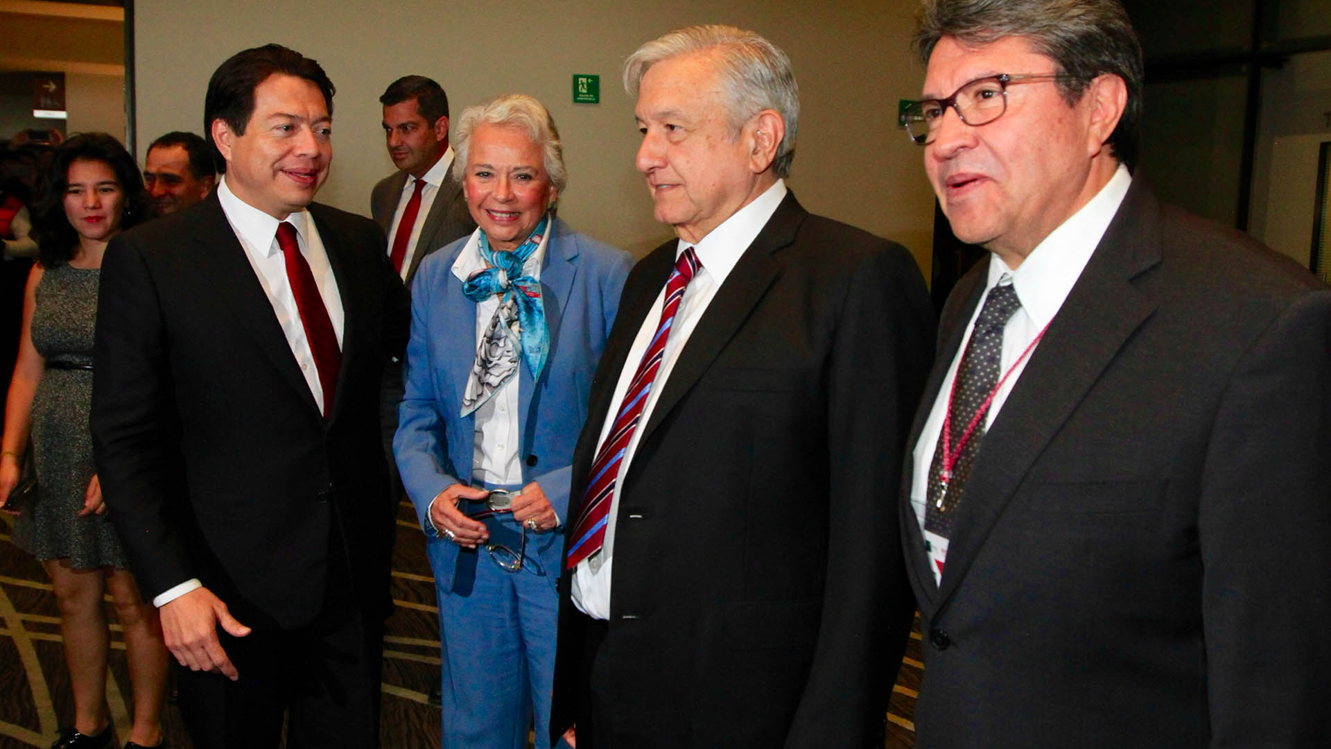 Que se respete la ley vigente en la renovación de las mesas directivas, pide AMLO a legisladores de Morena