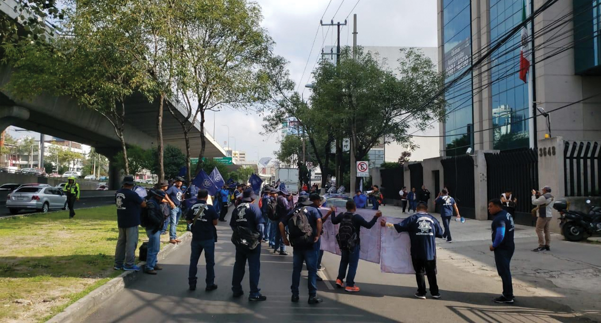 Policías Federales retiran bloqueo en Periférico - policias-bloqueo
