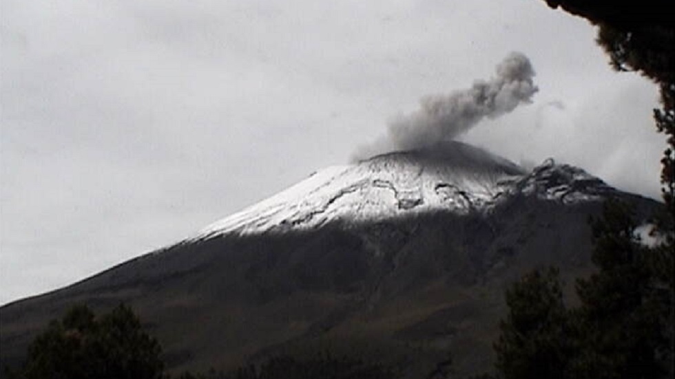 Se eleva actividad del volcán Popocatépetl con 209 exhalaciones