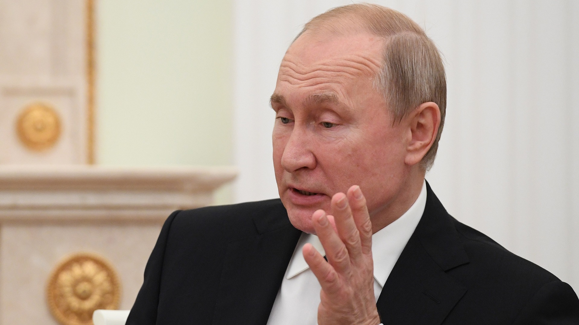 Putin llama a EE.UU. a garantizar seguridad tras abandono de INF