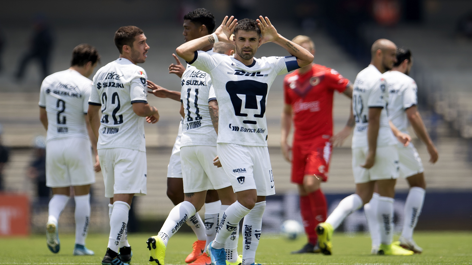 Pumas vence sin problemas 2-0 a Veracruz