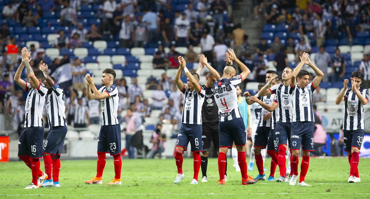 Rayados de Monterrey sufren problemas de aterrizaje debido a la neblina