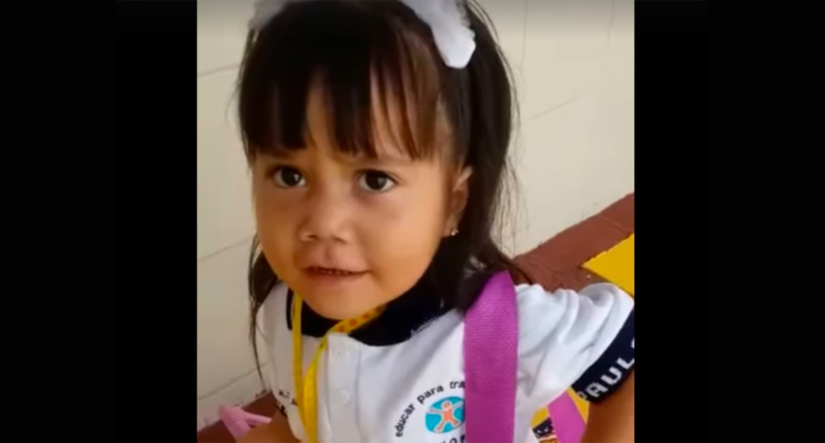 #Video Niña de kínder cuenta con humor cómo le fue en el regreso a clases