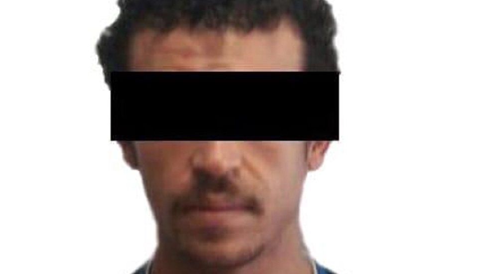 México entrega al FBI a presunto homicida buscado en Colorado