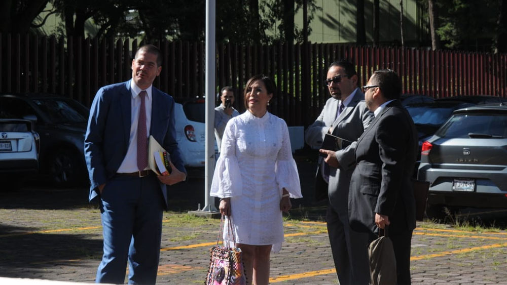 Rosario Robles acude al Reclusorio Sur para audiencia inicial