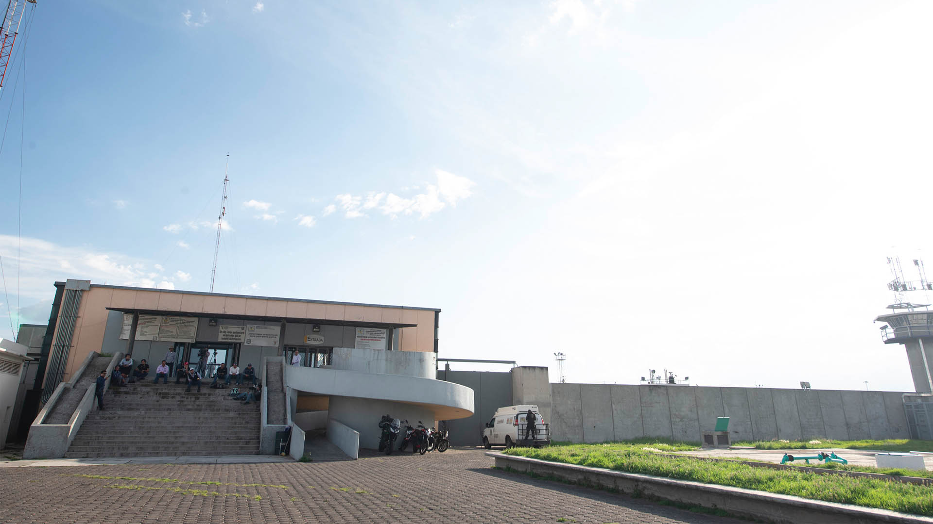 Hija de Rosario Robles asevera que su madre es una presa política