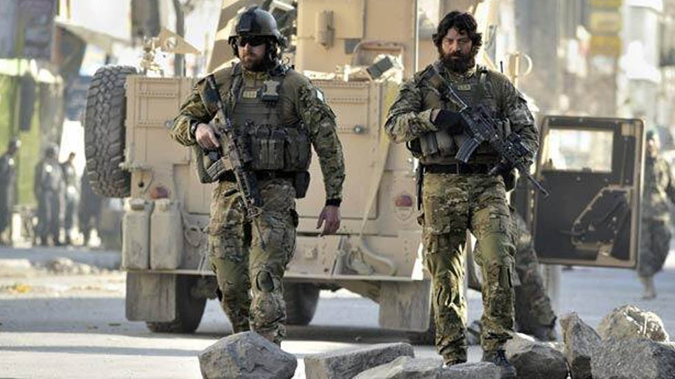 Francotirador del SAS mata a terroristas a 2.4 kilómetros de distancia