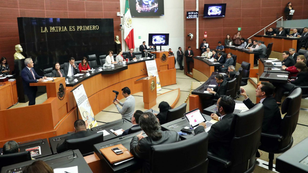 Empresarios rechazan petición de desaparecer poderes en Guanajuato y Tamaulipas