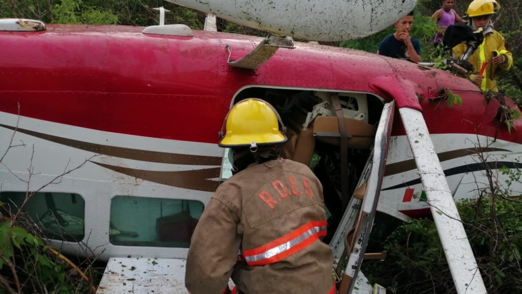 Avioneta se desploma en ejido de Mazatlán - servicios-de-emergencia-en-busca-de-los-tripulantes-de-la-aeronave