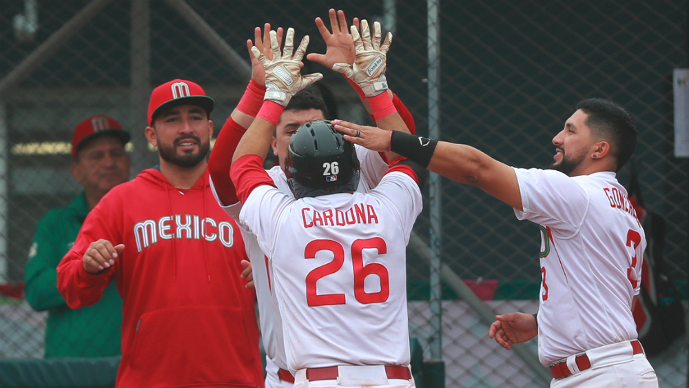Equipo mexicano da primera medalla en softbol en Panamericanos
