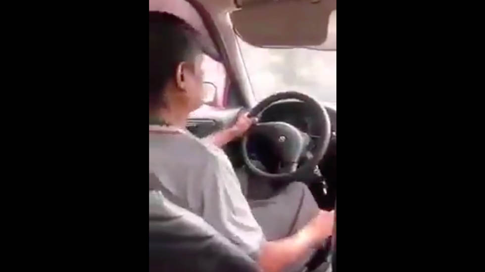 #Video Taxista ofende a pasajera en la Ciudad de México