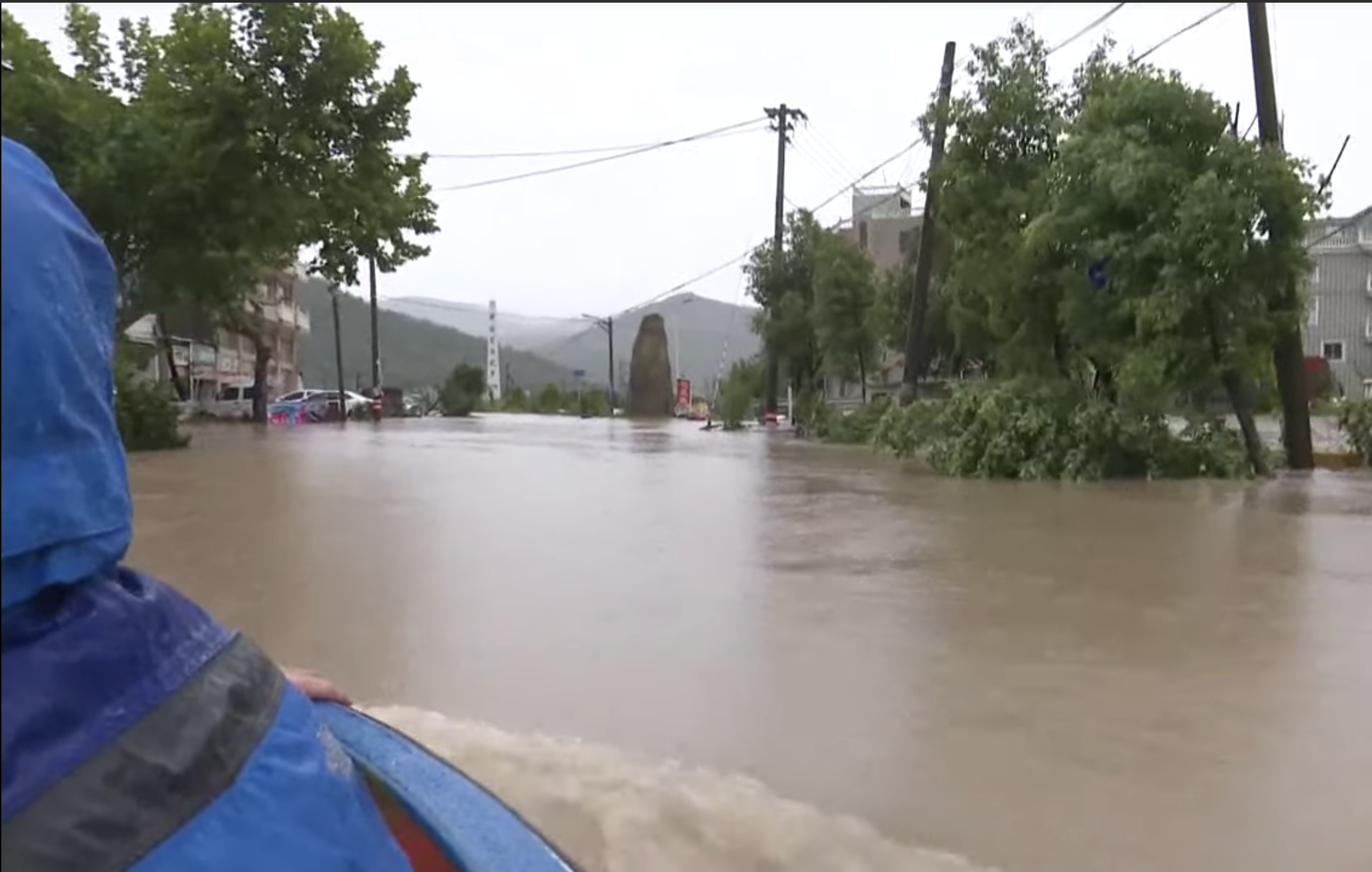 Elevan a 28 el número de muertos tras la llegada del tifón Lekima a China
