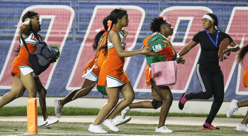 Tiroteo deja al menos 10 heridos en juego de futbol americano en EE.UU. - tiroteo-futbol-americano-2