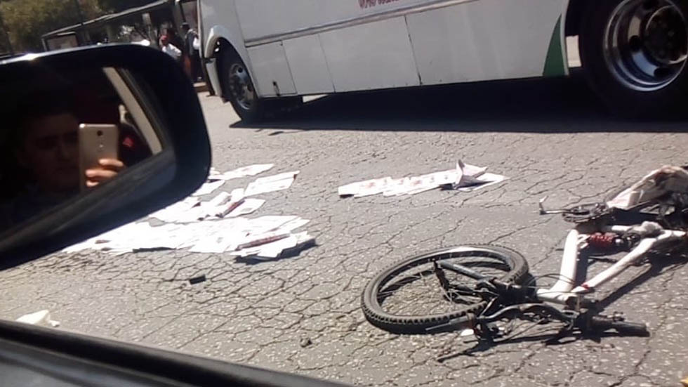 Muere ciclista atropellado por camión de transporte público en Toluca