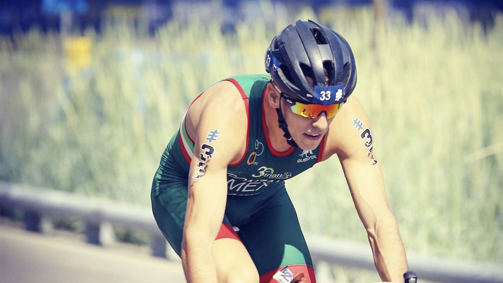 Mal diagnóstico médico inhabilita temporalmente a triatleta mexicano