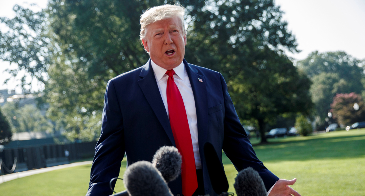 Trump llama ‘enemigo’ a presidente de la Fed y lo compara con Xi Jinping