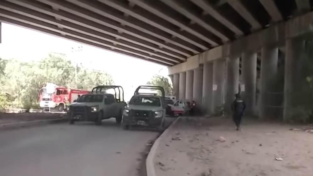 Controlan fuga de combustible por toma clandestina en Tultitlán