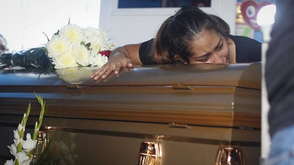 Despiden a DJ Bengala, víctima de ataque a bar en Coatzacoalcos - velorio-de-dj-bengala