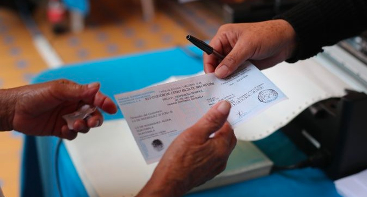 Cae hombre que presuntamente alteró el orden en votaciones de Guatemala