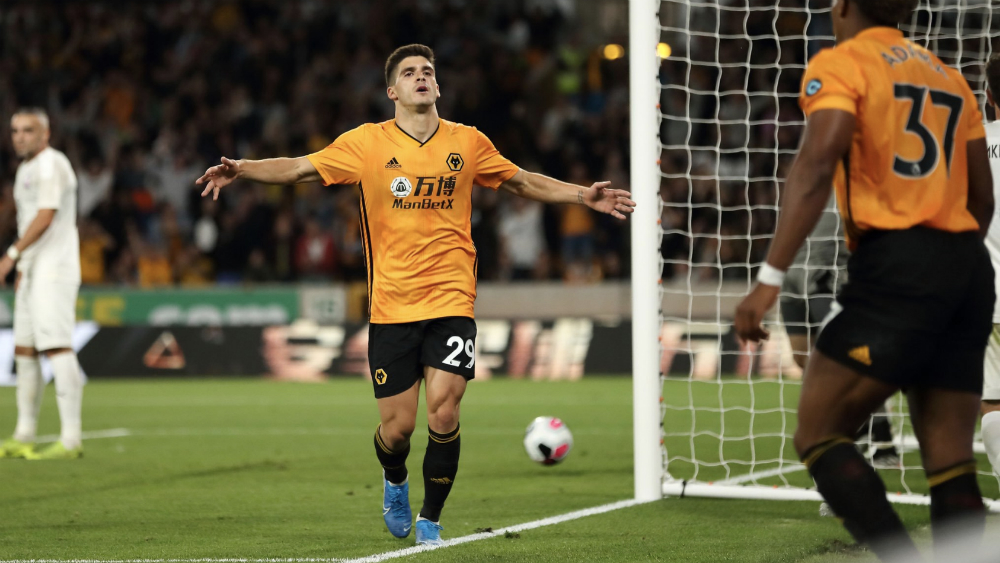 Wolverhampton y Raúl Jiménez redondean pase a playoffs de Europa League