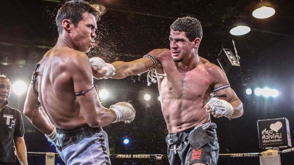 Intenta robar a peleador de muay thai y termina con fractura en el cráneo