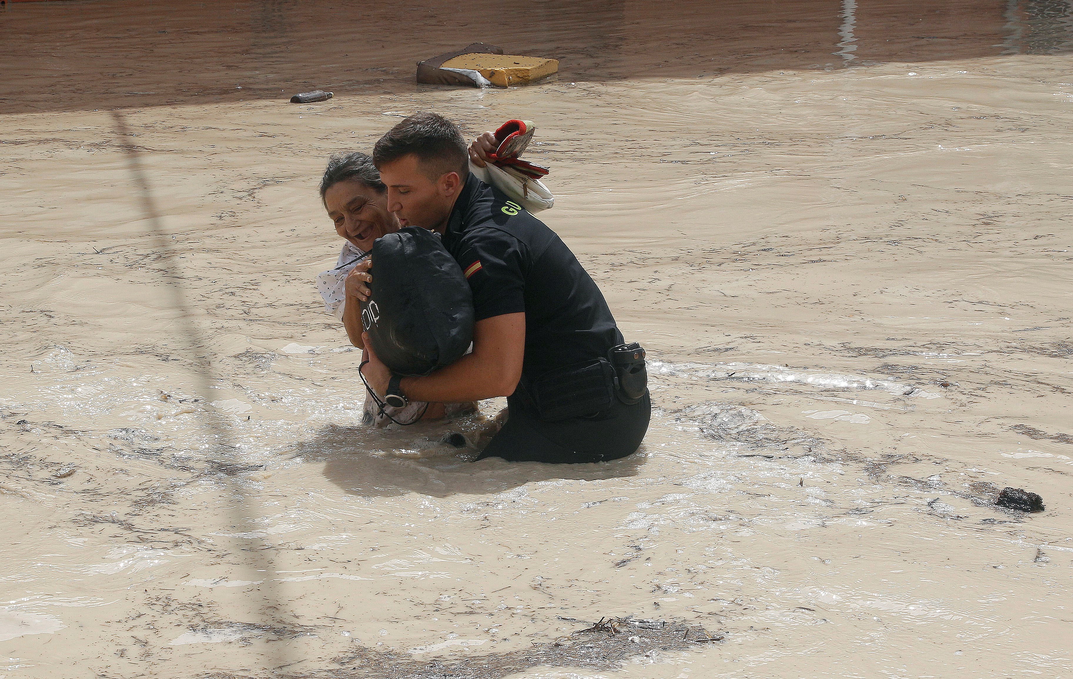 Inundaciones en España dejan cinco muertos y enormes daños materiales - 09c3ec1474b4b5340feb8f37aa1c4443ac260da7