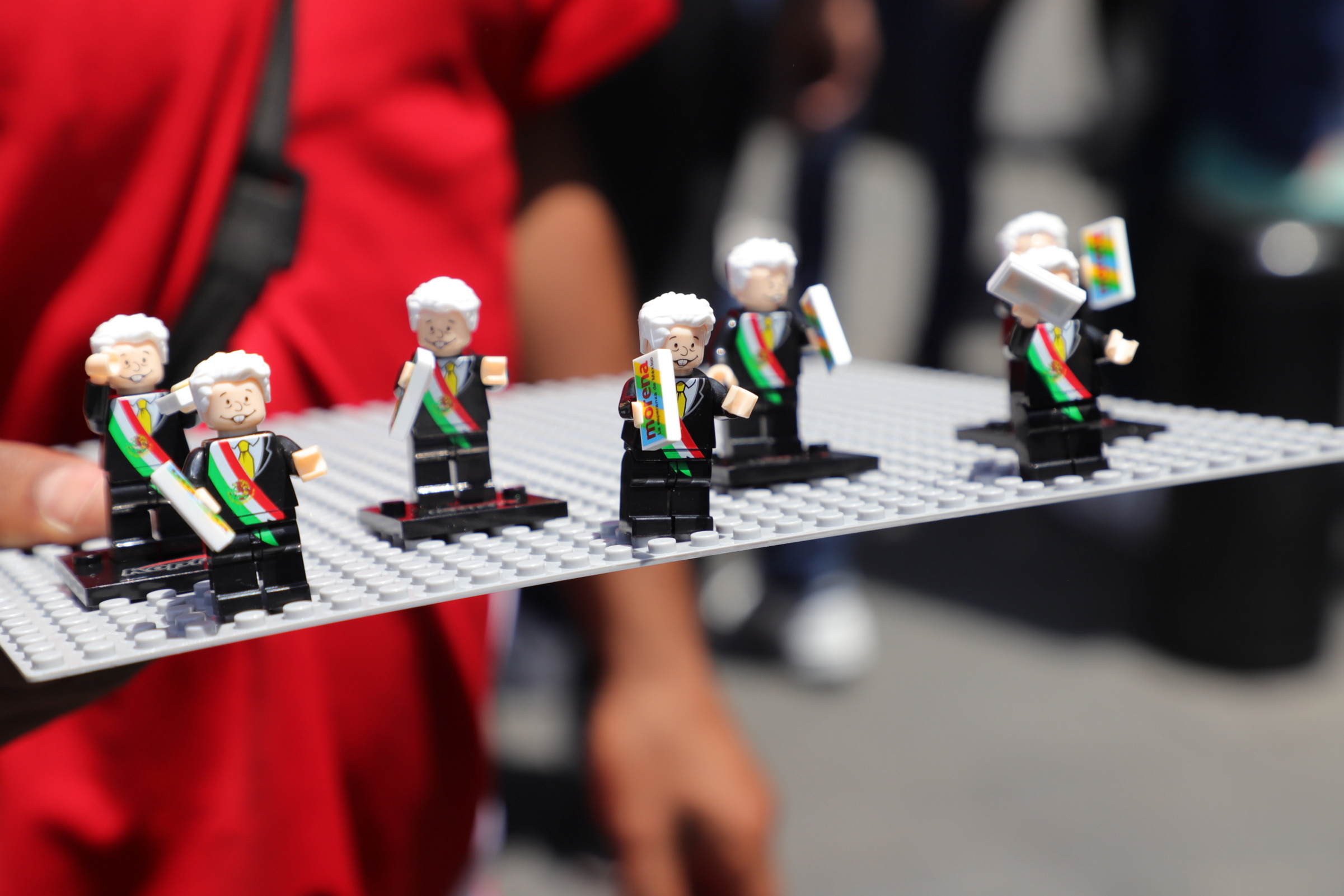 Acabar con corrupción e impunidad, plan para impulsar desarrollo: López Obrador