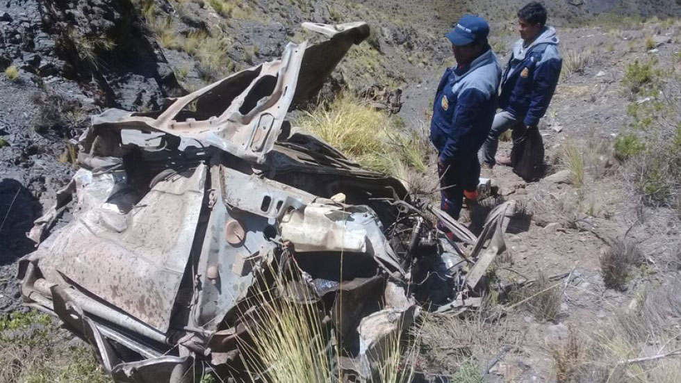 Volcadura de camión deja 18 muertos y 17 heridos en Bolivia - accidente-en-tinguipaya