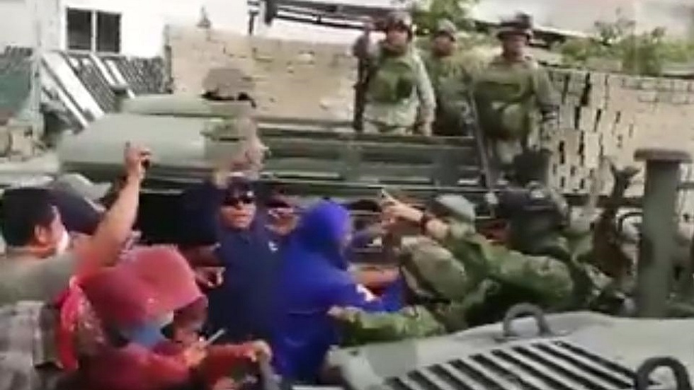 Suspenden clases en Acajete, Puebla tras agresión a militares