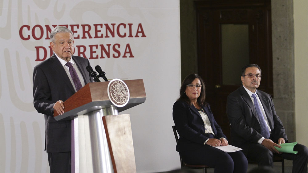 Nos entregaron el gobierno con una baja en la producción de petróleo: AMLO