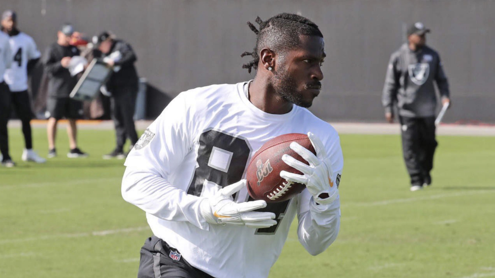 Emiten orden de arresto contra Antonio Brown por agresión en Florida