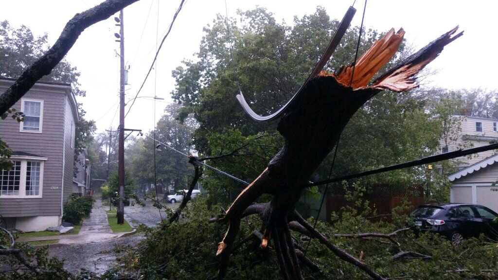 Dorian deja sin electricidad a casi 500 mil personas en Canadá