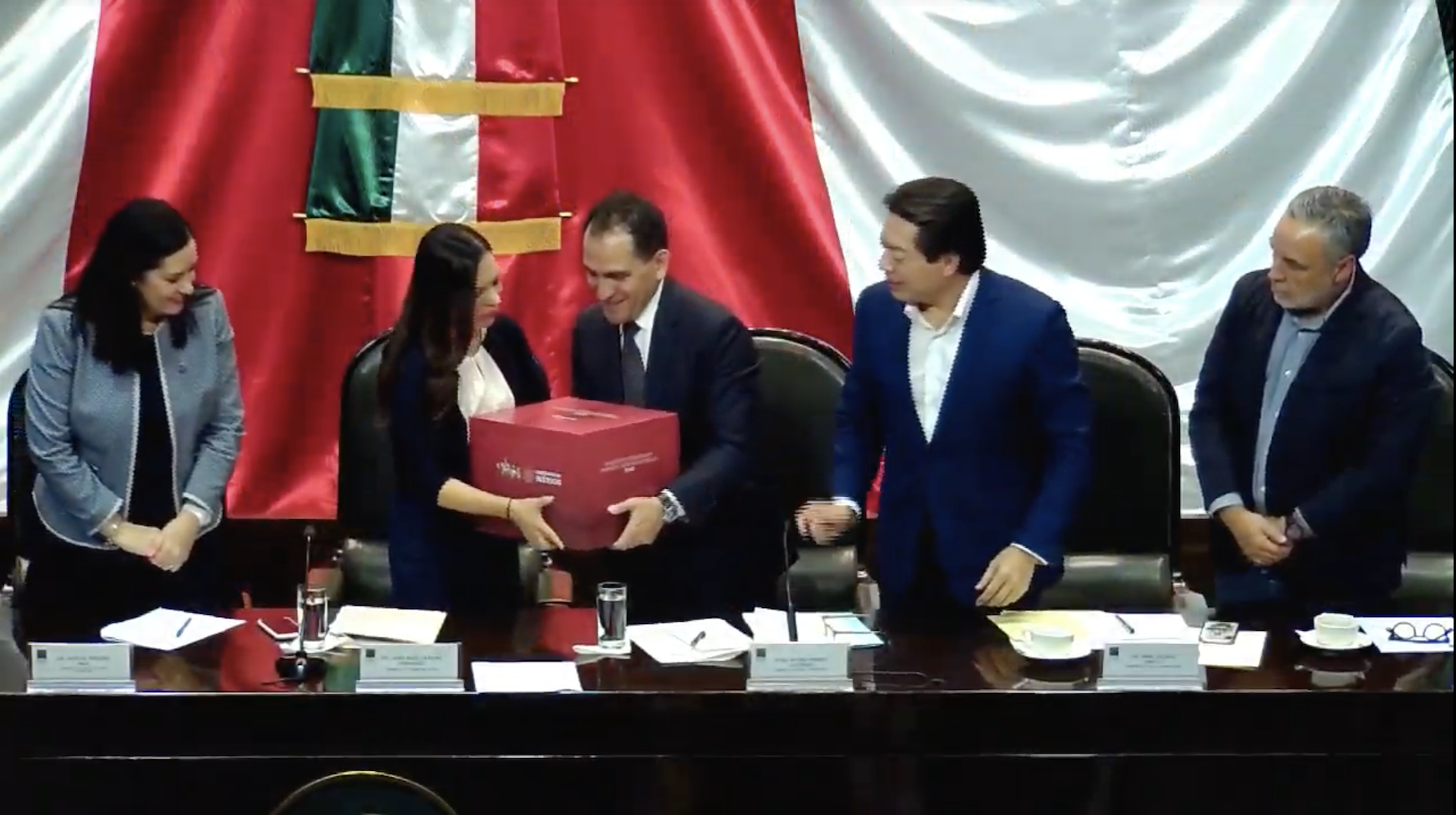 Paquete Económico destinará 6.1 billones de pesos