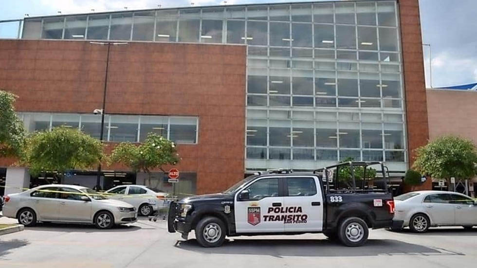 Roban casi un mdp a automovilista en San Pedro Garza García