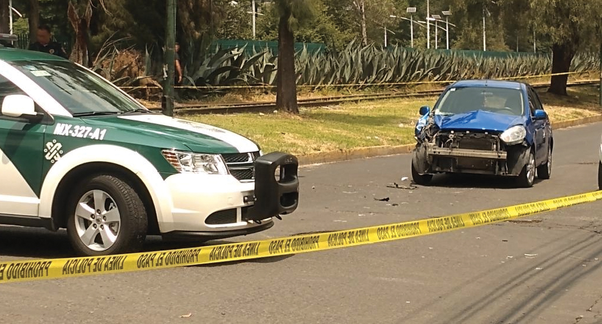 Sujetos en motocicleta despojan de 80 mil pesos a pareja en Azcapotzalco