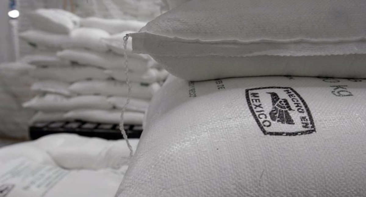 Comercio de México registra fuerte repunte en marzo pese a déficit