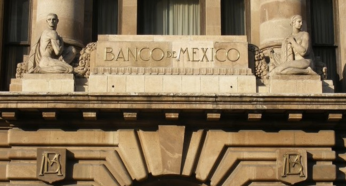 Reservas internacionales suben a 180 mil 377 mdd