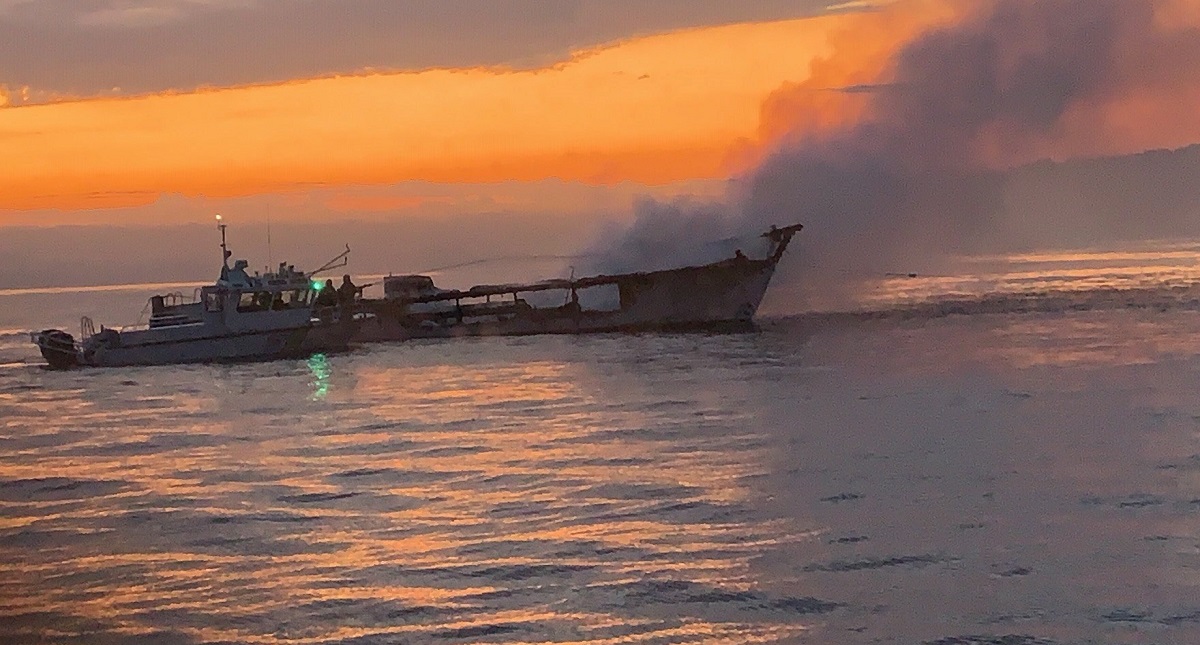 Incendio de barco suma 20 muertos en California