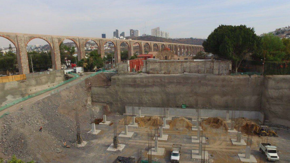 Construcción de conjunto comercial amenaza al Acueducto de Querétaro: Sergio Venegas