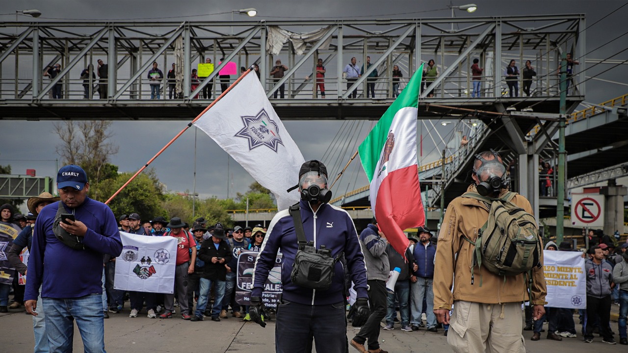 No se usará la fuerza contra policías federales inconformes: Durazo