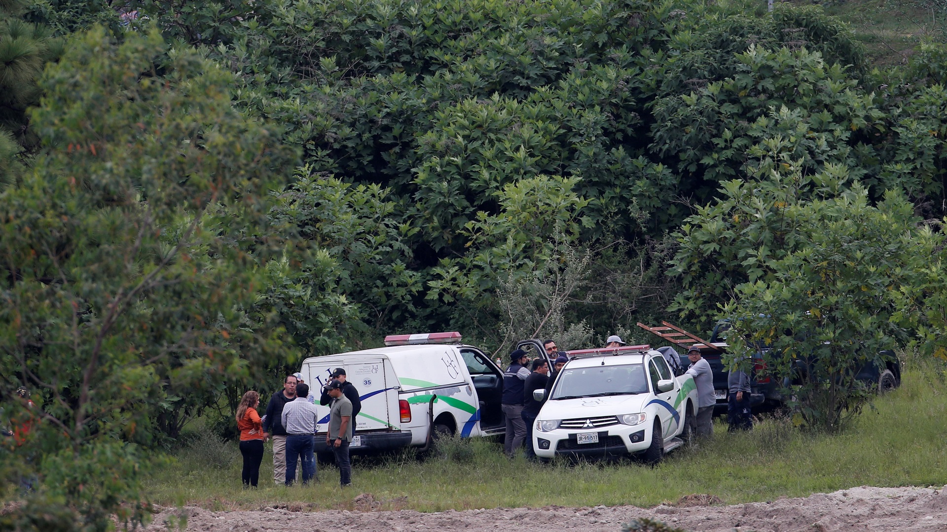 Valoran ampliar zona de búsqueda de restos humanos en fosa de Jalisco