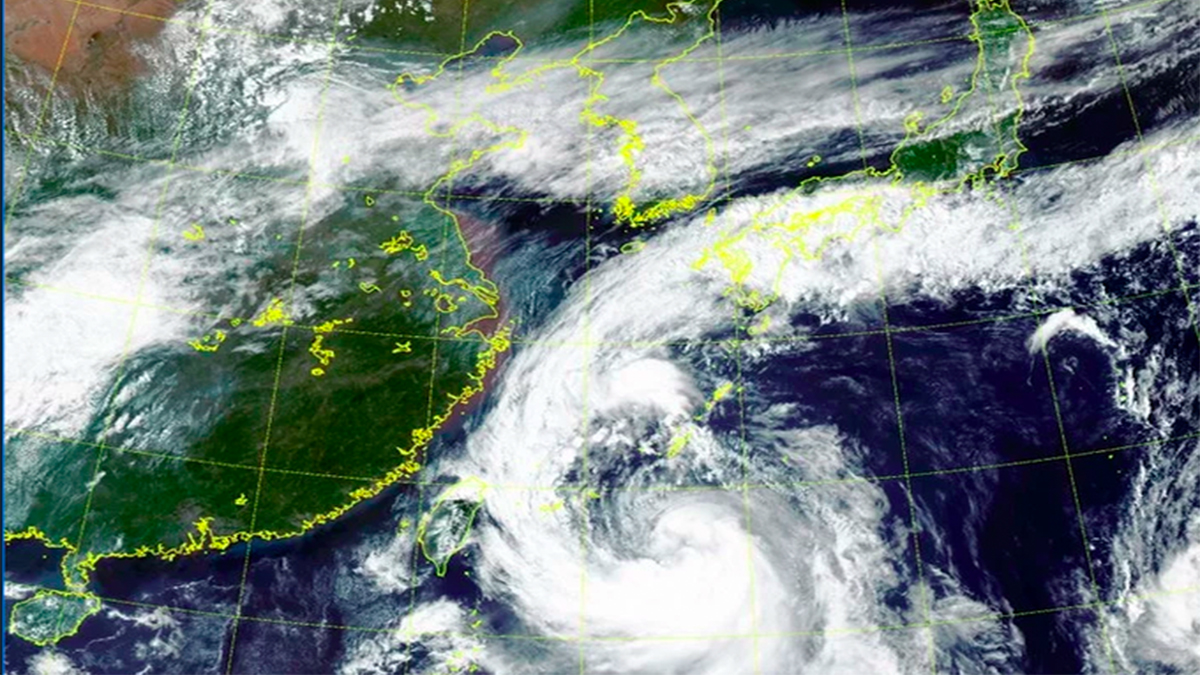 Cancelan más de 900 vuelos en Japón y Corea del Sur por tifón Tapah