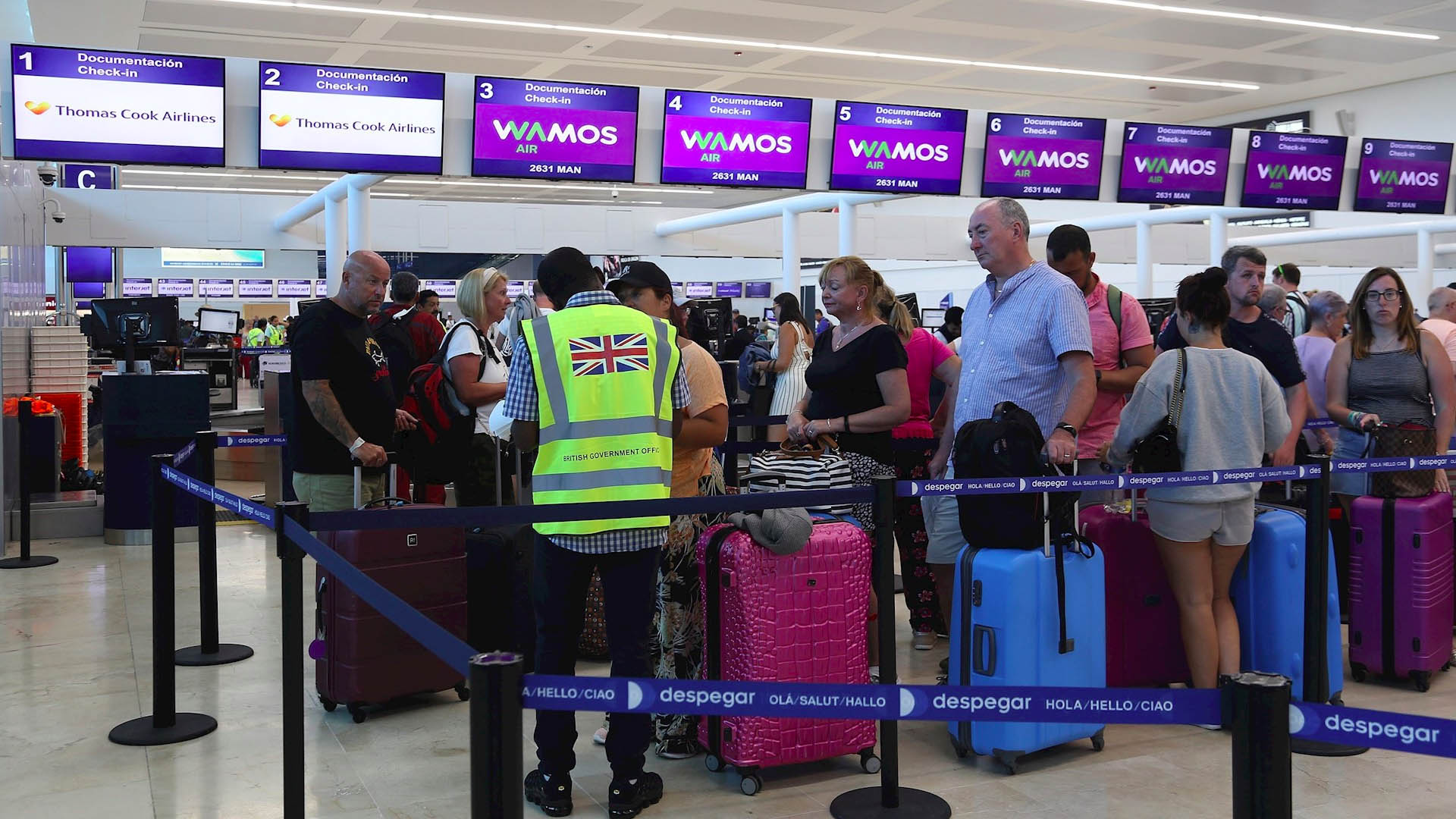 Sale de Cancún el segundo vuelo con turistas varados de Thomas Cook