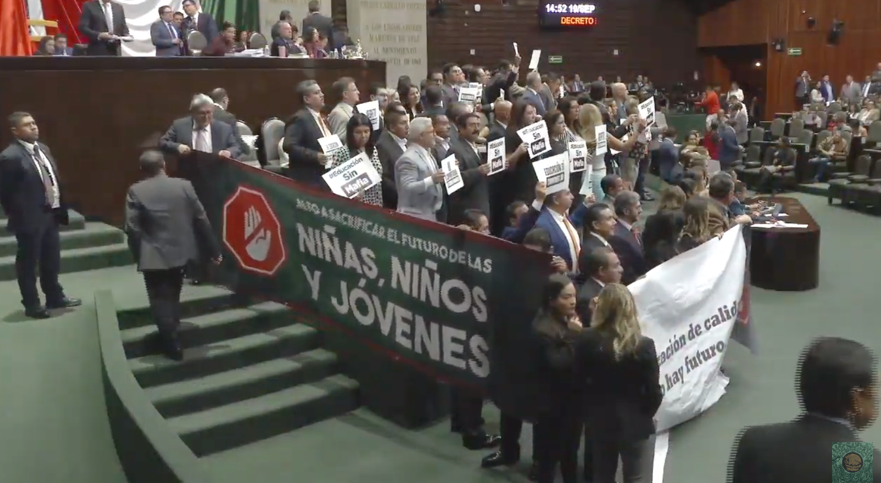 Diputados de oposición piden posponer discusión de leyes secundarias en materia educativa