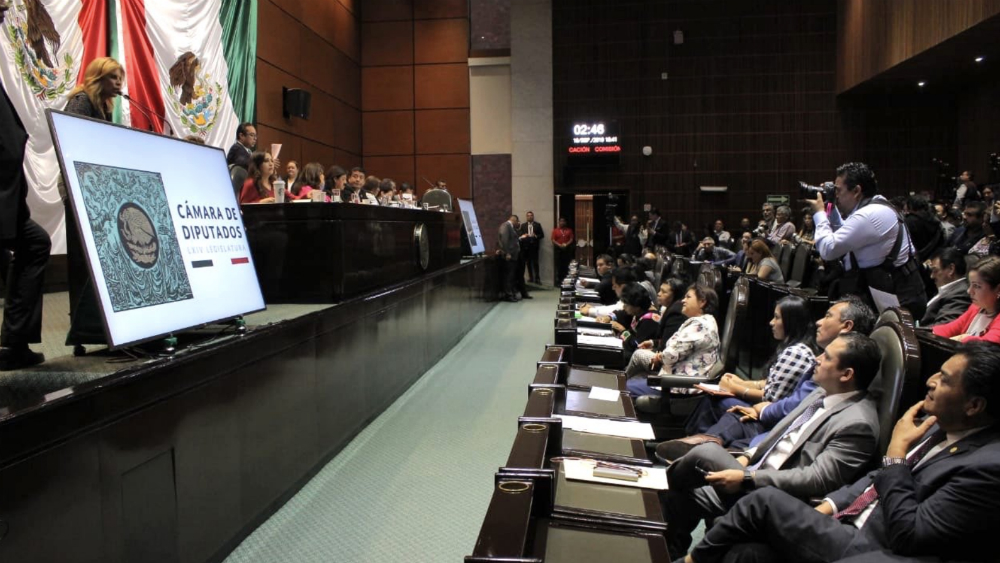 Siguen sin aprobarse leyes secundarias de Reforma Educativa; CNTE mantiene sitio en San Lázaro - carama-de-diputados-comision-de-educacion