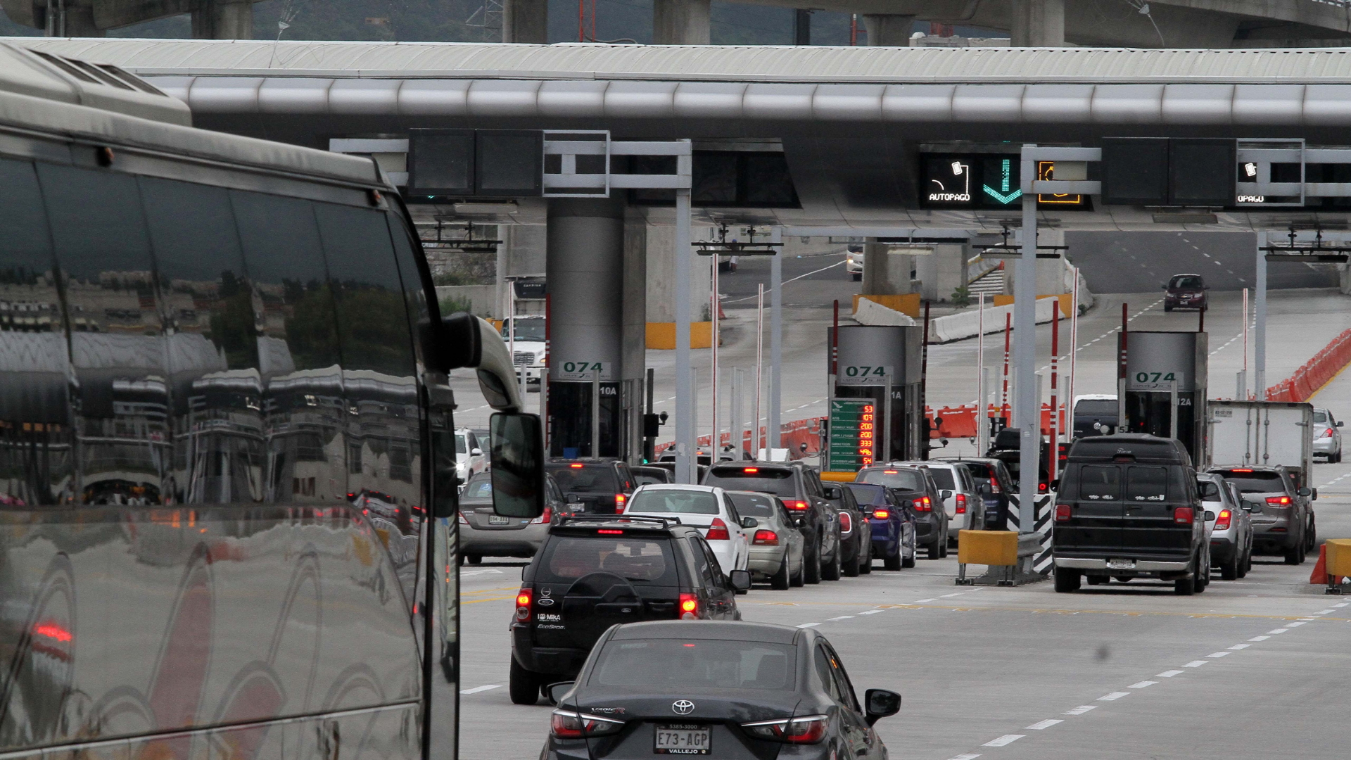Aumenta regreso de vacacionistas a CDMX tras puente patrio