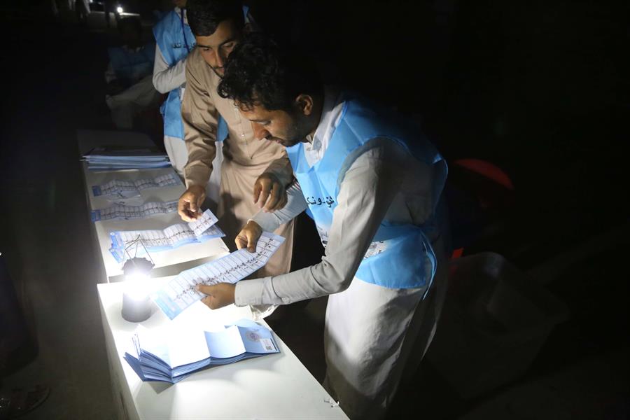 Autoridades afganas califican como exitosas elecciones presidenciales - cd59e85d52979ce7423d34da09499091f3a73c4fw