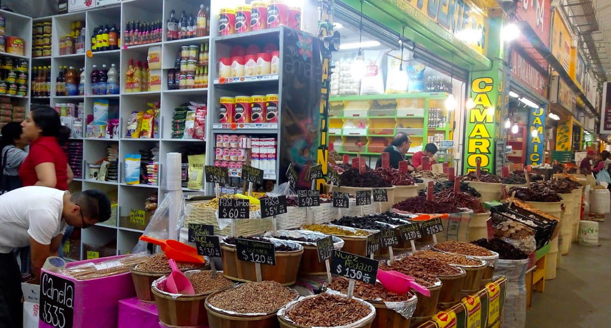 Autoridades capitalinas investigan rifas en la Central de Abasto