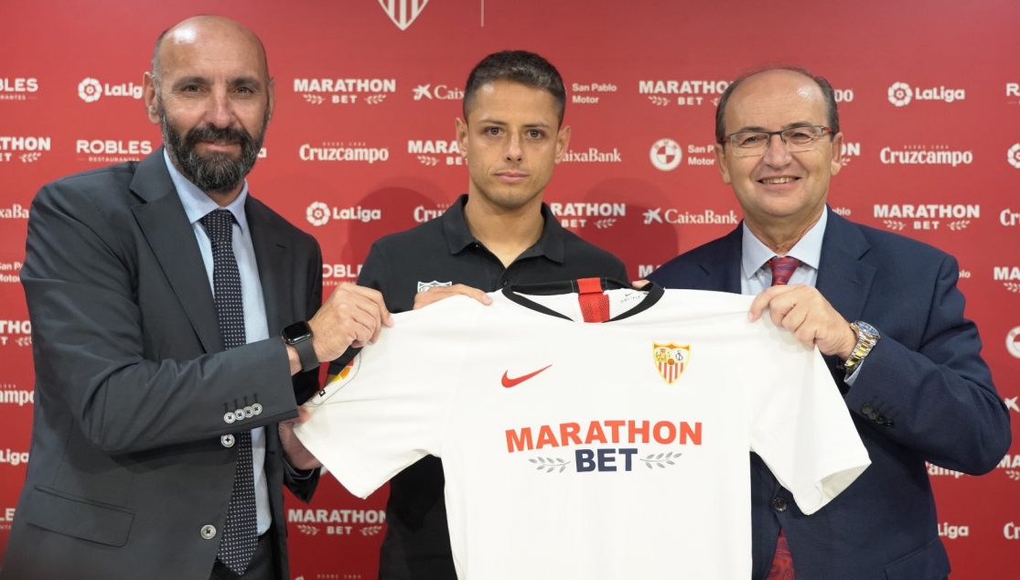 “¡Bienvenido, Chicharito!”, Sevilla presenta a Javier Hernández